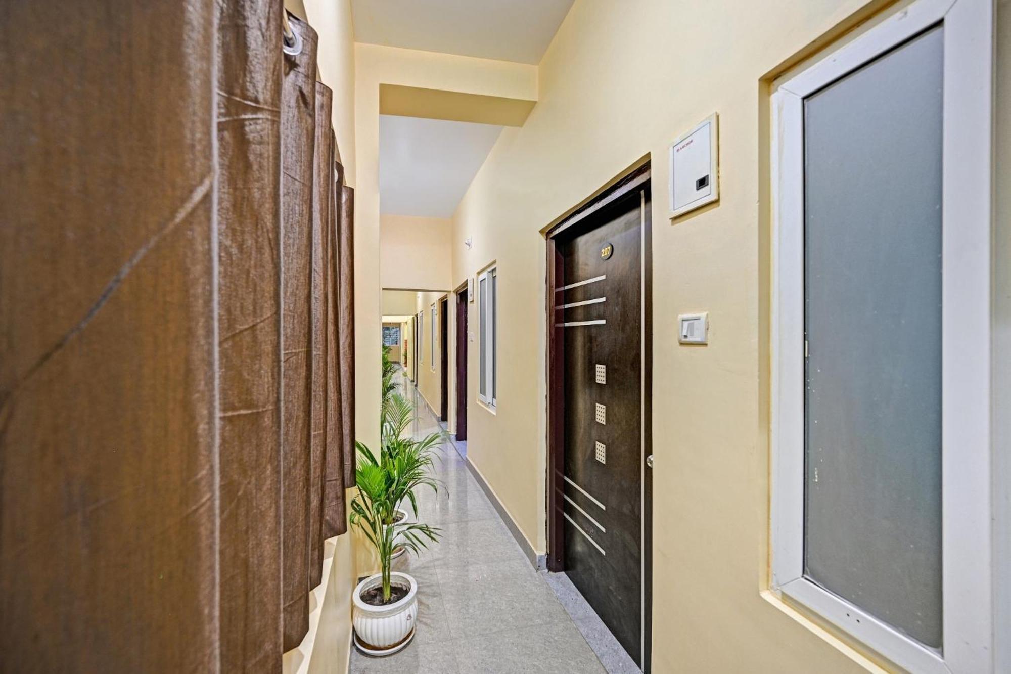 Hotel O Comfort Zone Khandagiri Ngoại thất bức ảnh