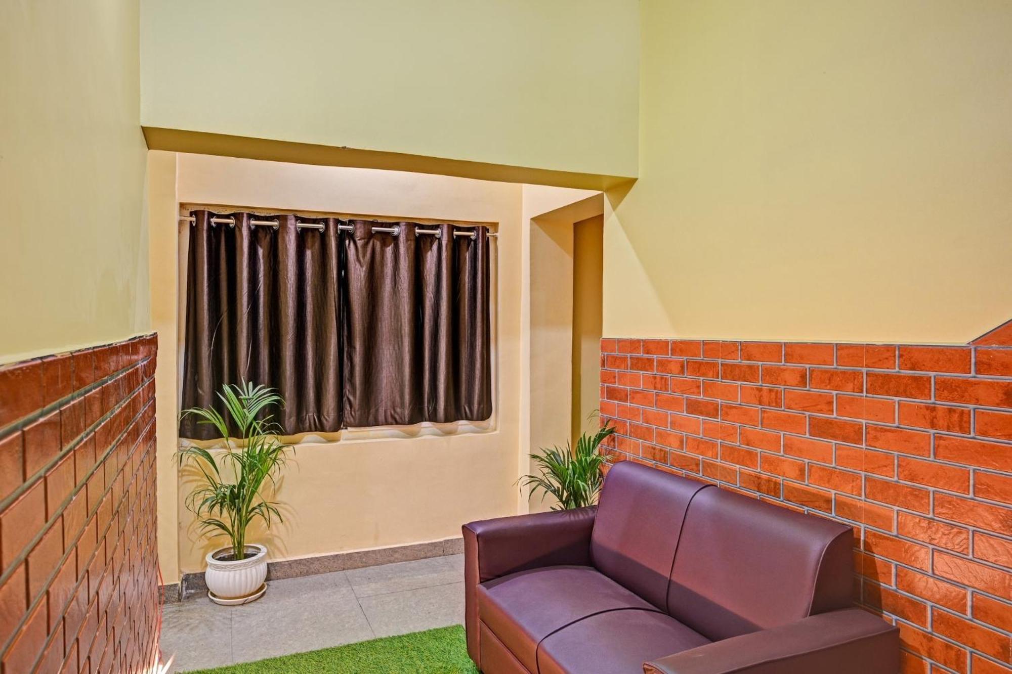 Hotel O Comfort Zone Khandagiri Ngoại thất bức ảnh